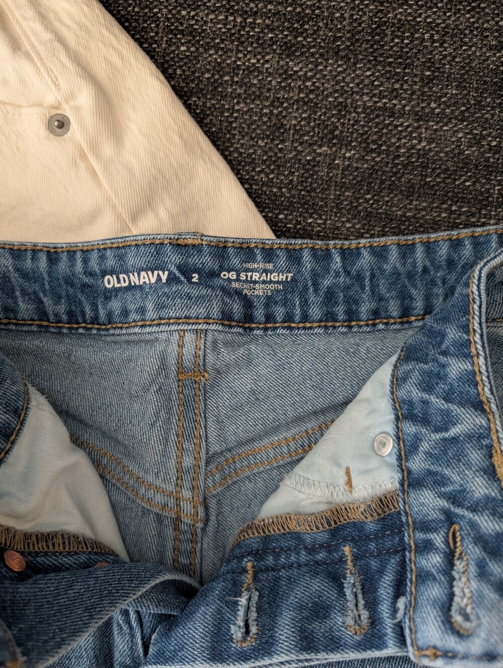 Old Navy Blue, Cream Banana  and Risen High-Rise Denim Distressed Trio - Picture 5 of 13